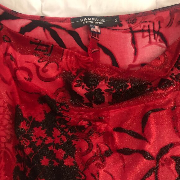 Skirt & Top for night out. Extremely flattering! - Picture 4 of 4